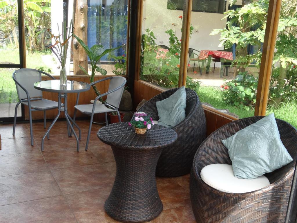 Hotel Atavai Hanga Roa Exterior photo
