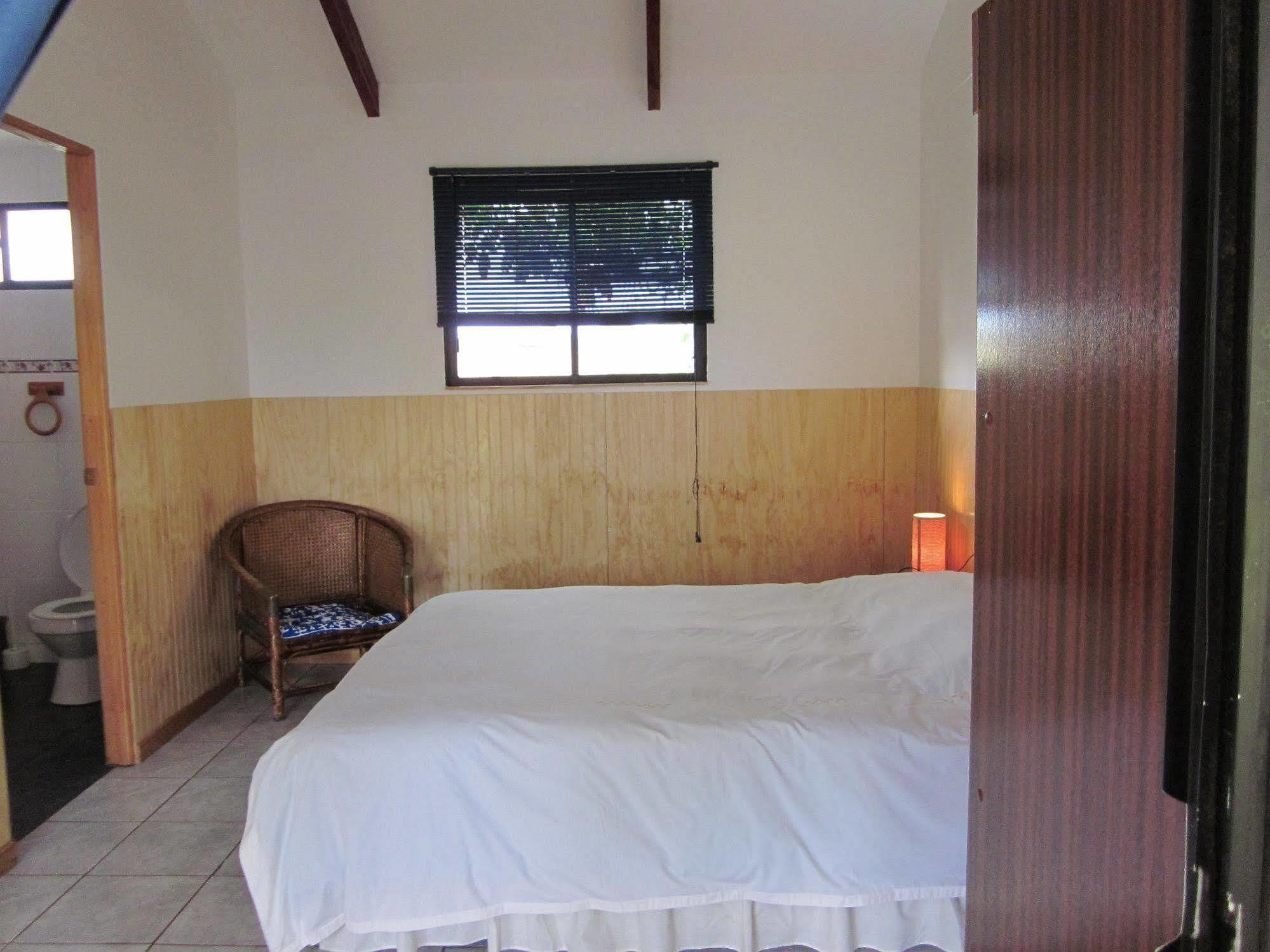 Hotel Atavai Hanga Roa Exterior photo